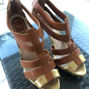 Beautiful sandal Dior.  Used a few times.